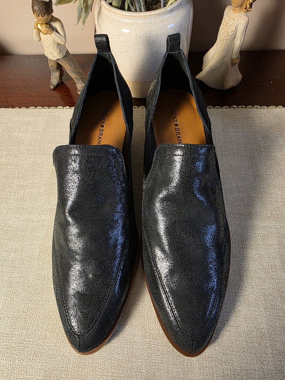 Lucky Brand Women's Black Pointed Slip-On Leather Loafers